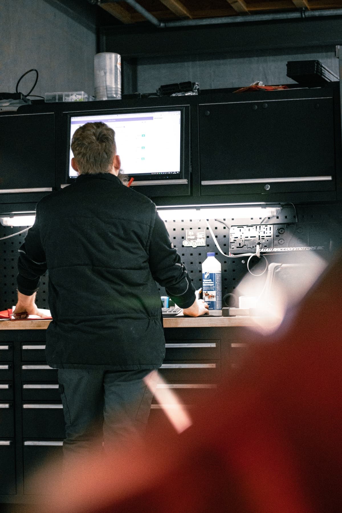 Diagnoseapparatuur en uitleesschermen in de werkplaats
